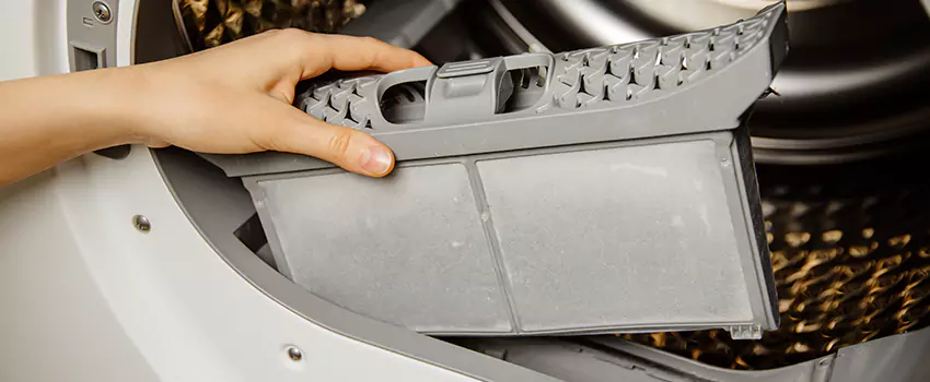 Signs Of A Clogged Dryer Lint Trap in Bellview, Florida